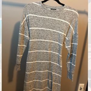 Grey and white long sleeve dress